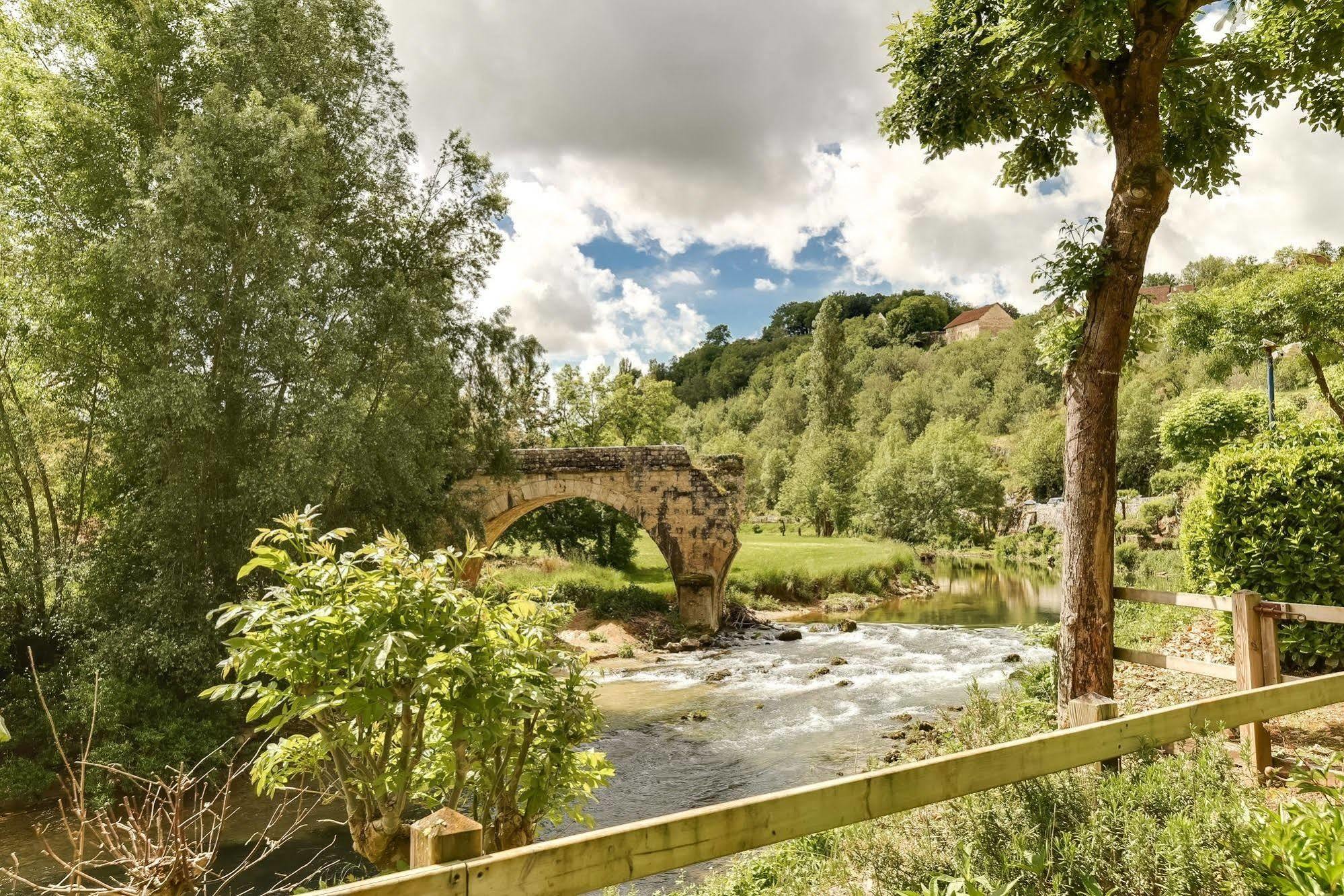 Le Pont De L'Ouysse Hotel Lacave  Exterior foto